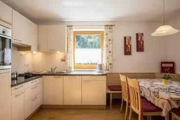 ツーリストアパートメント Apartment Alpenrose Mesnerhof