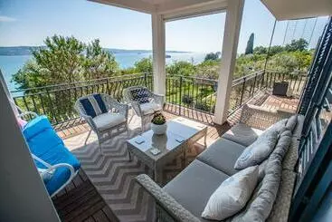 ツーリストアパートメント Sea View Apartments Debeli Rtič