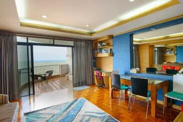 آپارتمان‌های توریست‌ها Cha Am Beach Club