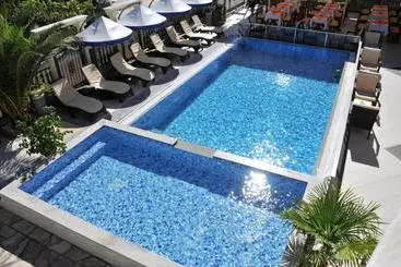 Aparthotel Villa Primafila