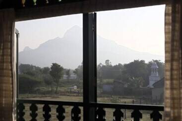 酒店 Sparsa Resort Thiruvanamalai