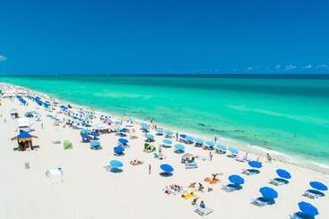 Aparthotel Luxurious Private Condo At 1 Hotel & Homes   1545