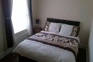 Hostel Ascot Guest House