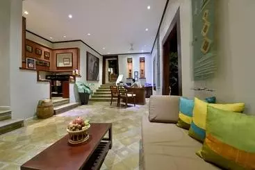 هتل Kiridara Luang Prabang