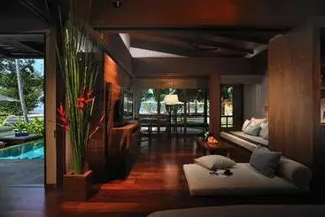 هتل Wanakarn Beach Resort & Spa