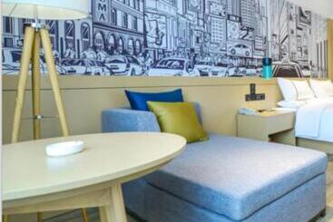 Отель City Comfort Inn Chongqing Huangguan Dafuti