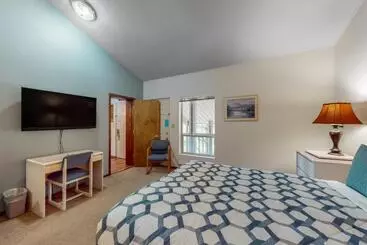 Hotel Bigfork Bliss