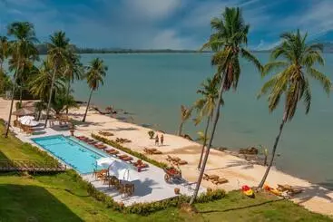 Otel Coconut Grove Resort