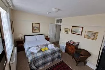 민박 The Black Horse Inn