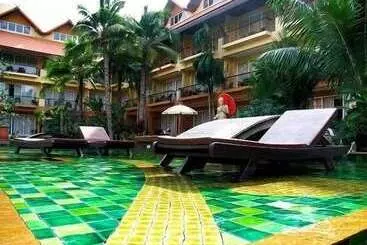 هتل Villa Thongbura