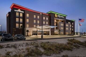 هتل Hawthorn Extended Stay By Wyndham Del Rio