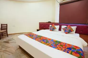 Hotel Collection O 701743 Yash Inn