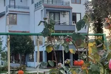 Hotel Tirona