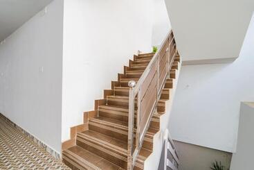 Super Hotel O Vijaynagar Road Formerly Anmol Peace Stay