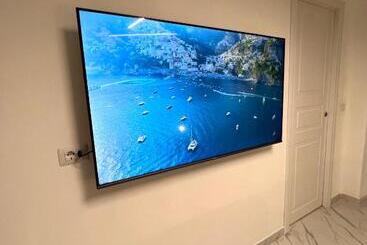 شقة فندقية Fellini Suites Lungomare Near The Sea