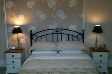 Hotel Home From Home Guest House