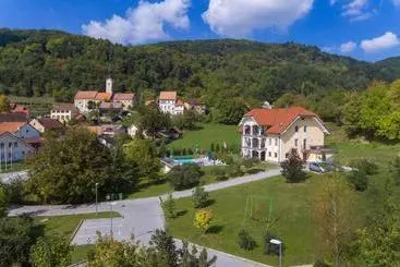 هتل Vila Silva Marija