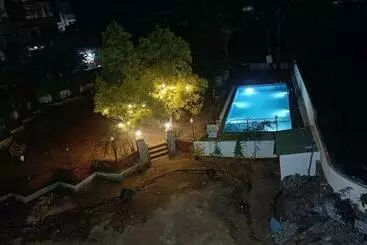 ホテル Riverdale Resort Lonavala