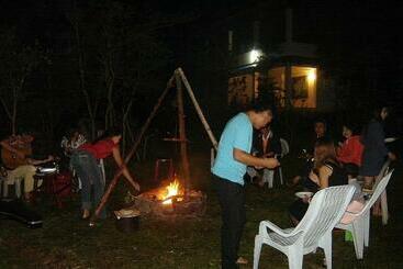 تختخواب و صبحانه Resort Aloi