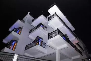 پانسیون Templevue Couplestay In Coorg Hill View Netflix Walkable To Convenience Store And Restaurants
