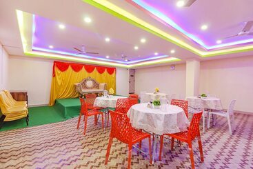 Hôtel Fabexpress Broholic Suites   Nr Jntu   Jawaharlal Nehru Technological University