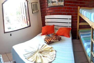 Pansiyon Pousada Suites Praia De Costazul