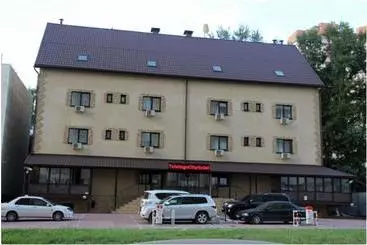 호텔 Erunin S Group, Tolstogo 77