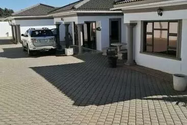 ベッドアンドブレックファースト Luqa Bnb