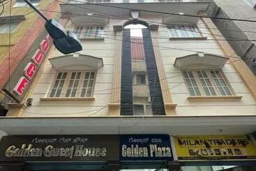 Kapszulahotel Golden Guest House