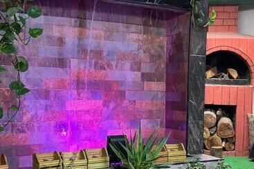 تختخواب و صبحانه Full Panorama Jerash