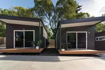 Lomakeskus Poinciana At Cooee Bay