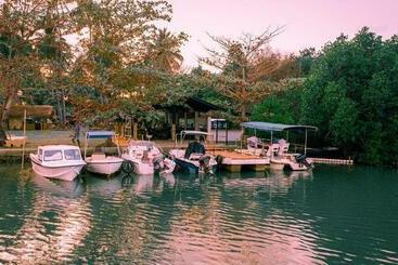 منتجع Ceylon Dutch Trails