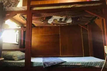 Hostel Hub Backpackers Hangout