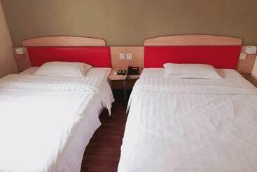 Otel 7days Inn Nanjing Dachang Pedestrian Street Branch