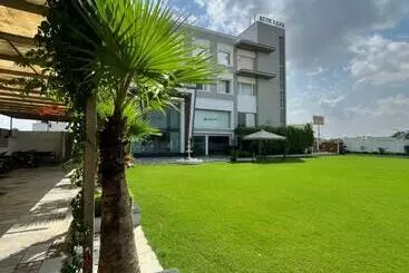 Hotel Rudraksh Resort And