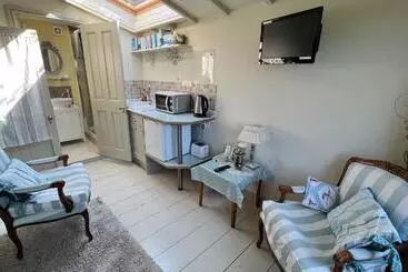 Aamiaismajoitus (B&B) Conygre Bungalow