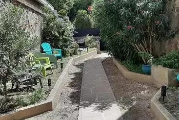 Bed and Breakfast Le 9 De Cour, Chambre Caouette