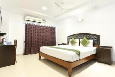 Hotel Octave Fairway Suites