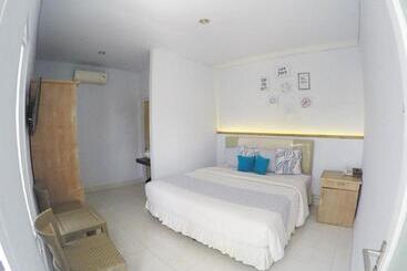 Otel Reddoorz Near Jalan Gatot Subroto Barat Denpasar