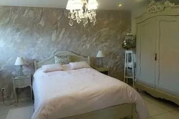 ベッドアンドブレックファースト Le Jardin Des Secrets