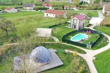 Bed and Breakfast Les Nuits Insolites De Madine