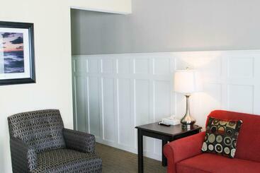 فندق Relaxing 3 Bed 1 Bath Loft Suite Located Seconds From The Beach 225