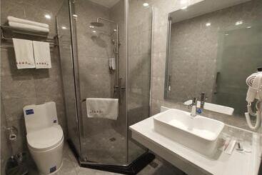 Hotel Shell Shanghai Jiading District Yumin Road