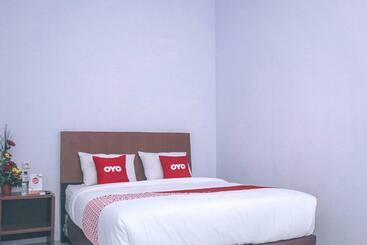 Otel Reddoorz At Star Hill Inn Syariah Tebing Tinggi