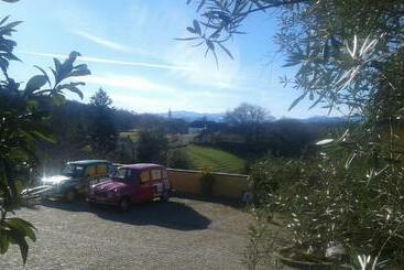 פנסיון Maison Fleurie