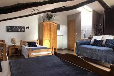 Pensionat Ombre Bleue Du Figuier, Ailhon