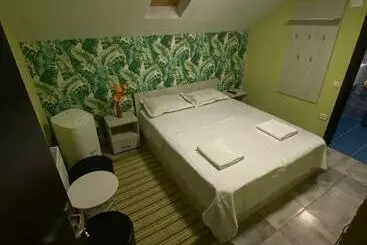 ペンション Vila Amalia Munții Macinului