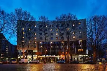 ユースホステル Generator Paris