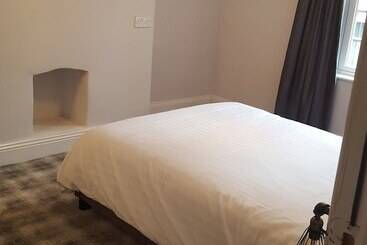 هتل The Camberley