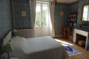 مبيت وإفطار La Maison Blanche